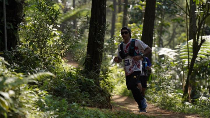 Ribuan Pelari Jelajahi Perbukitan Menoreh pada Tiga Wilayah di Ajang BiosfeRun 2024